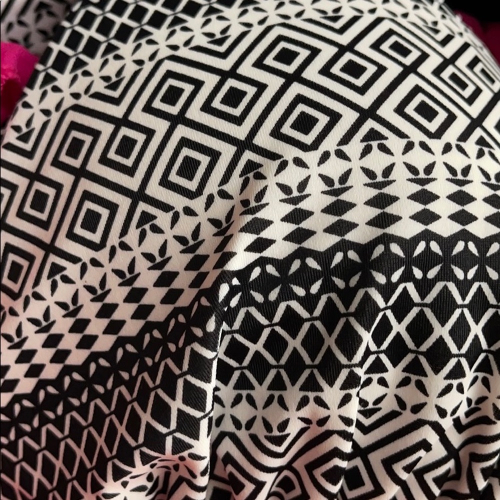 Victoria Secret Sz L Tribal bikini TopRemovablepad